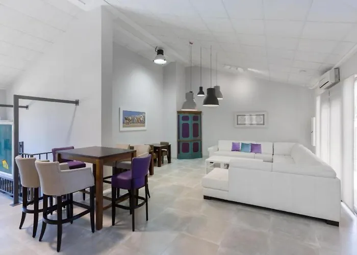 Hotel Xabina 3*