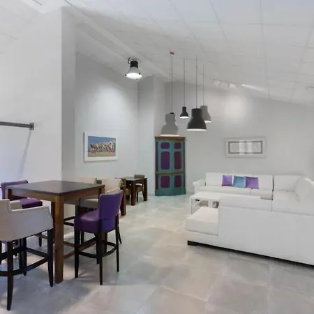 Hotel Xabina 3*